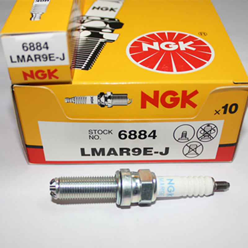 NGK LMAR9E-J típusú gyújtógyertya