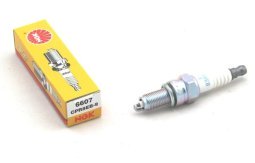 NGK CPR8EB-9 típusú gyújtógyertya
